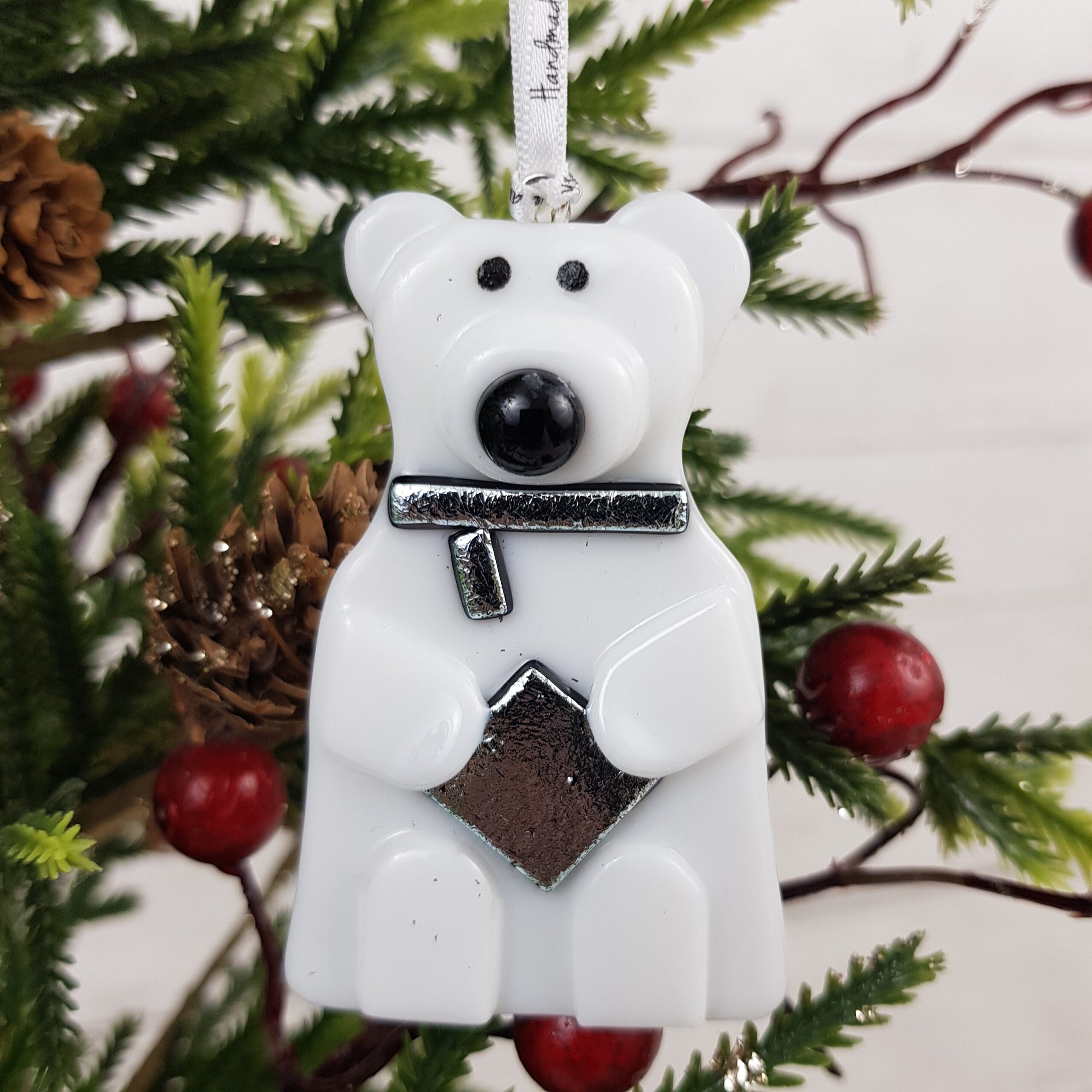 polar bear christmas tree decoration