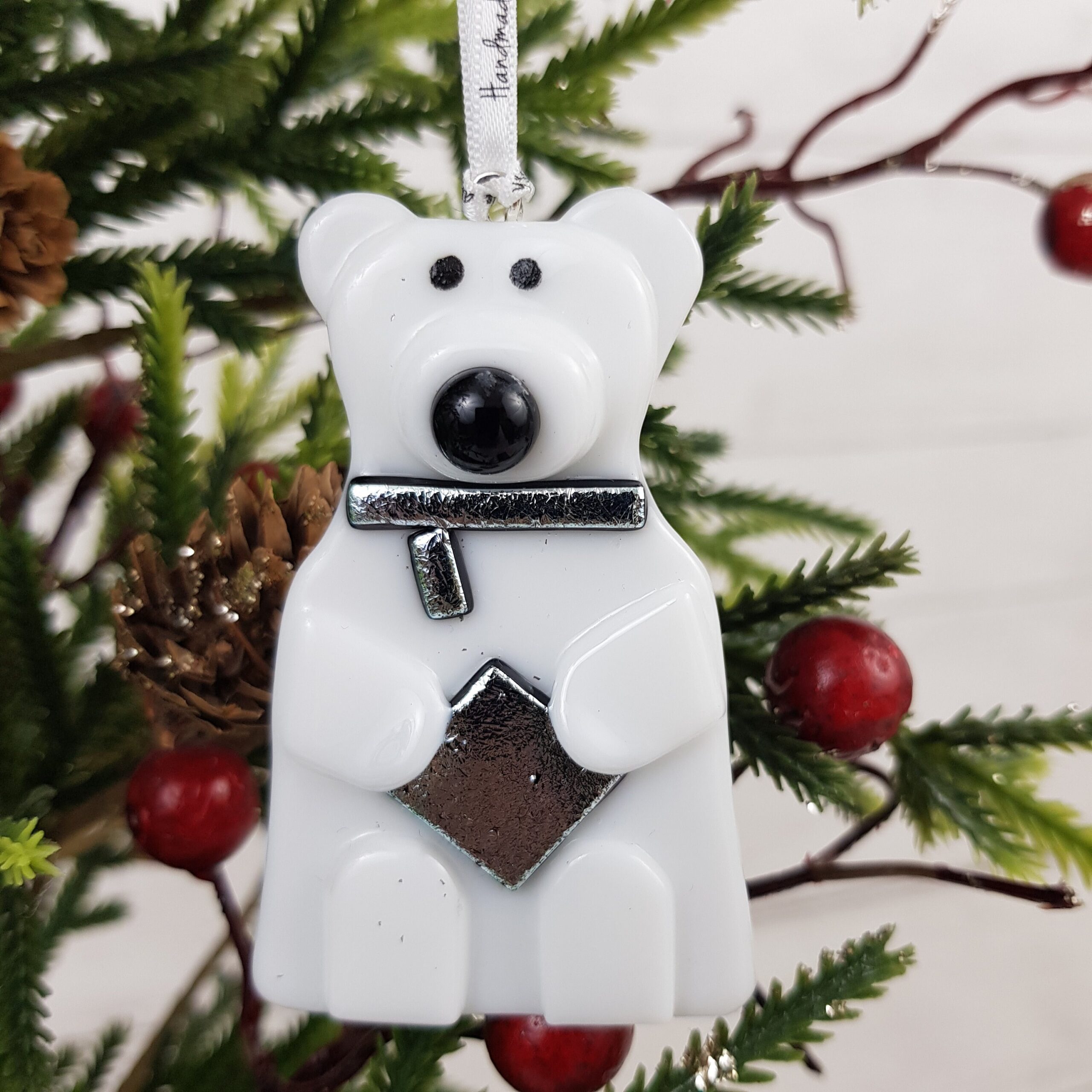 polar bear christmas tree decoration