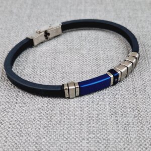 adjustable black vegan leather bracelet: unisex clip clasp