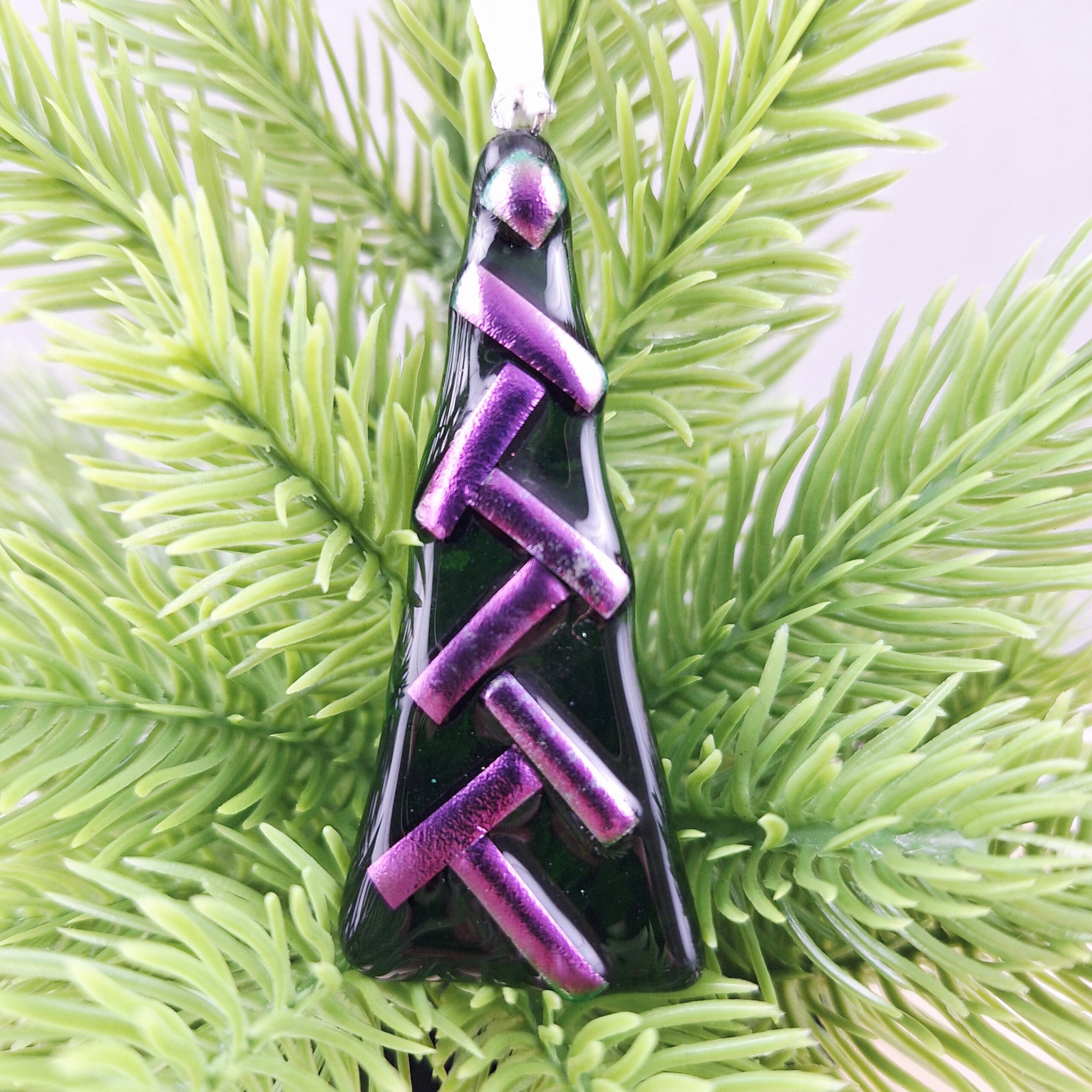 Fused Glass Christmas Tree Decoration - Image 4